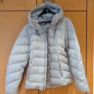 Small light gray Patagonia Puffer